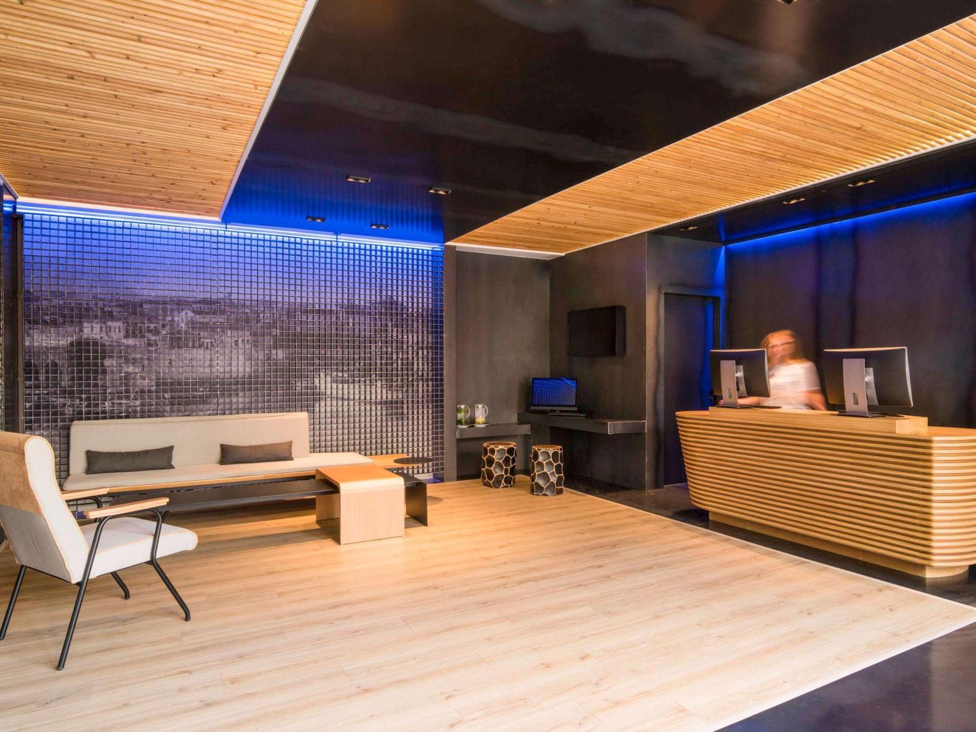 Ibis Styles Heraklion Central Exterior foto